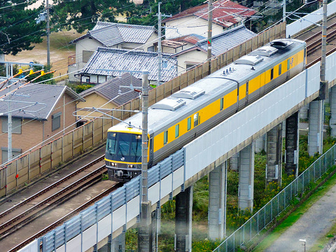 幸せの黄色い電車　ドクターWest