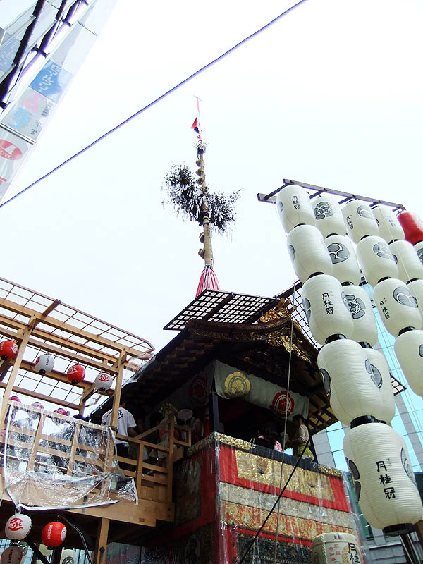 http://www.acrowass.com/ookinikyoto/photo/DSCF4902_600.jpg