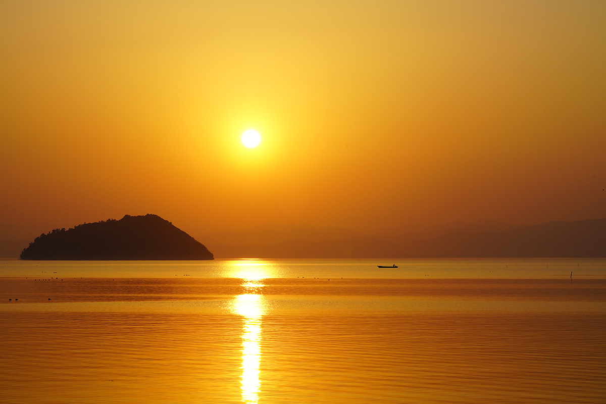 びわ湖の夕景